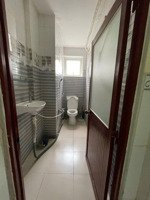 bán căn hộ chung cư bình phú đường số 23, phường 10 q6, dt 57m2, 2 phòng ngủ, 1wc, nhà đang sơn