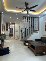 víp cổ nhuế * ô tô đậu cửa * duy nhất 1 căn nhà giá tốt '' trung tâm cổ nhuế 48m2 x 5 tầng x 8''3 tỷ