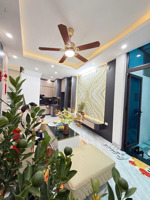 sở hữu ngay căn nhà thanh xuân 30m 5 tầng tuyệt đẹp chỉ 6x tỷ