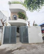 linh chiểu - nhà lô góc - như biệt thự - 129m2 - xe hơi ngủ trong nhà - 3 tầng - chỉ 13.2 đồng