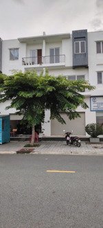 shophouse 3 tầng khu suncasa khép kính sổ hồng sẳn