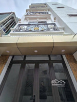 trung tâm quận hoàng mai ô tô đỗ cổng cách mặt phố 3 bước dt: 36m² x 5.