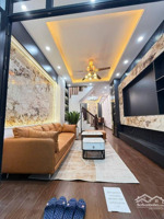 nhà thanh trì 5m ô tô tránh nhau, kinh doanh 25m ra mặt phố 40m2, 5 tầng, 9.5 tỷ