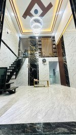 nhà lầu hẻm 652 quốc lộ 13 nhà mới dọn vào ở ngay gần vạn phúc ngay khu hồng long