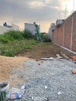 bán đất 125m² khu dân cư tân đức, sổ riêng, dân cư hiện hữu liên hệ 