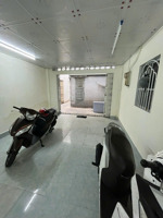 nhà q10, thành thái 62m2, ngang 8m dài 12m, tiện xây mới, giá 6tỷ6, gần mặt tiền 80m