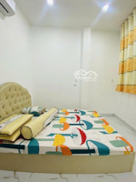 nhà mới q10, lý thái tổ, 4 tầng, 26m2, ngang 3,3 dài 9. giá 5ty68 tl