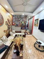 nhà đẹp lung linh- ngõ văn hương- đống đa - nhà xây chắc chắn - ra mặt phố cực gần - full nội thất