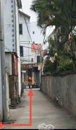 bán đất tặng nhà cấp 4 gần trục chính la tinh. lh 