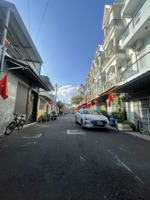 bán nhà 4 tầng gần chợ đông quang, bùi văn ngữ . q12 giá: 5,25 tỷ 4,2 x 15m nở hậu 4,6