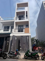 nhà trục chính kinh doanh 1trệt 2lầu + 2 sân thượng đường số 1 long trường . quận 9 shr