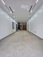 bán nhà phân lô 560 nguyễn văn cừ gia thụy 70m 7 tầng gara ô tô thang máy giá 20,5 tỷ