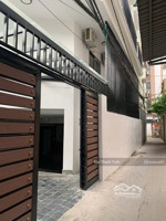 "cực gấp!ccmn văn tiến dũng,đức diễn,,14p kk,thang máy,oto,dt:60mx7t,mt:5m,nhỉnh 9ty,bể bơi từ liêm