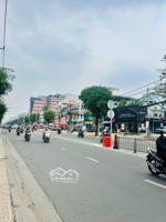 diện tích: 9 x 37m nở hậu 36m chữ l (công nhận đủ 656m2)