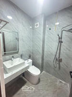 bán nhà riêng phúc lợi 5 tầng giá chỉ hơn 5 tỷ