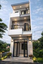  NHÀ MỚI 3 TẦNG (4X18) –MẶT TIỀN KDC LONG HÒA – GIÁ NHỈNH 2 TỶ
