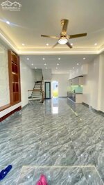 Bán nhà 3 tầng Quỳnh Hoàng, Nam Sơn 60m giá chỉ có 2,3x tỷ LH 0979087664