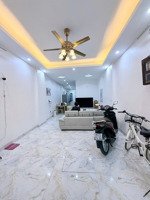 bán nhà siêu phẩm quận tây hồ - 6 tầng thang máy thông sàn - 2 mặt ngõ trước sau, ô tô đỗ cửa- nhà