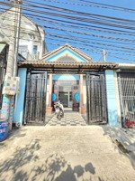 2.45 tỷ quá rẻ/ bán nhà cấp 4 gác lửng đường tô vĩnh diện p.tân phước khánh tp.tân uyên. gần đt743