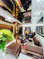 bán nhà phố ngọc khánh, siêu đẹp, gần phố, thanh máy, nội thất 5 sao, ở ngay, 55m2 nhỉnh 16 tỷ.