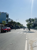 bán nhà đường lê lợi gần trường hồ thị bi chỉ 4,5 tỷ .128m2 ở đô thị , ngang gần 6m đường ô tô .