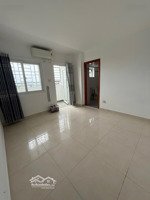 e cần bán nhanh căn hiệp thành buiding q12 2 pn 2 wc nhà đẹp sẵn máy lạnh giá chỉ 2xx