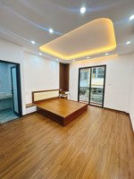 bán nhà đẹp hoàng hoa thám - thang máy - ô tô vào nhà - 3 mặt thoáng - 10m ra phố - ngõ rộng