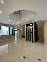 cho thuê nhà liên kế đầy đủ nội thất khu dự án saigon mystery villas