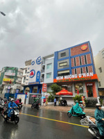 bán nhà góc 2 mặt tiền cách mạng tháng 8 - dt: 18 x 45m - hầm + 4 lầu - giá bán: 160 tỷ tl