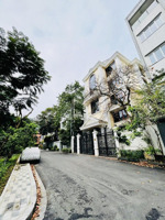 mót hơn 40 tỷ nhà lô góc sân vườn xuân diệu - quảng an 100m ra hồ tây, 99m2 thang máy mt: 9m! gấp