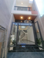 cần bán nhà sổ hồng riêng, 70m2, giá 4.3 tỷ, trung chánh, hóc môn