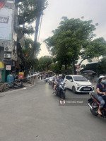 cơ hội đầu tư cho khách hàng. 200m biệt thự cổ - mt khủng 14m. khu vực trung tâm ba đình. giá 4x tỷ