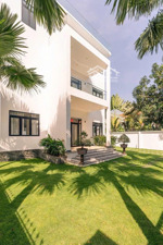 biệt thự đẹp khu compound thảo điền villas q2 17x30m(516m2) 3 ầng hồ bơi, sân vườn lớn giá: 120 tỷ