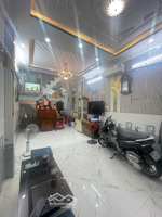 bán nhà tôn đản quận 4 - 4 tầng - 42m2 - 4 tỷ nhỉnh - nhà còn mới dọn vào ở ngay