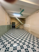 bán nhà hxh trần phú quận 5, 2 lầu, 65m2 nờ hậu chỉ 8,4 tỷ