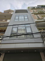 nhà trần quốc hoàn, cầu giấy ô tô vào nhà, 61m, 5 tầng giá 23 tỷ 5