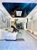 nhà mới 3 tầng, 4x10m. tặng full nội thất. chỉ hơn 5tỷ. ngay emart phan huy ích, p12, gò vấp.