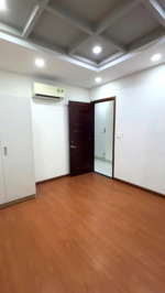 trệt 3 lầu 4,5x10m có 5pn 3wc hẻm xe hơi sẵn máy lạnh phạm văn chiêu giá 20 triệu còn giảm