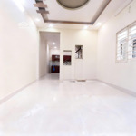 nhà đẹp 2 tấm , dt 43m2 , tôn đản , không quy hoạch , giá 4.5 tỷ.