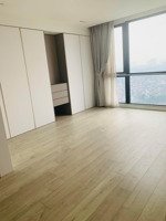 cho thuê căn hộ chung cư royal city, 182m2, uy tín hàng hiếm tại nguyễn trãi, thanh xuân, hà nội