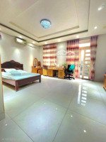 nhà bán khu trung tâm 6 tầng đường nhựa 10m, thoại ngọc hầu 108m