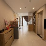 cho thuê căn chung cư bancon full nội thất đón tết vào ở ngay trung tâm quận 7, gần rmit, tdtu q1