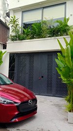 nhà xây mới, 5 tầng, thiết kế sang trọng, nội thất cao cấp, xe hơi ngủ trong nhà