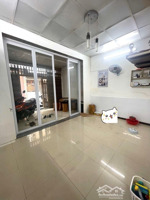 65m2 giá 8 tỷ hẻm nhựa xe hơi 7 chỗ lạc long quân,phường 8,tân bình.ngang 4,3 x 15