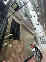 nhỉnh 6 tỷ có 40m x5 gần nhổn, hồ tùng mậu.