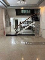 cho thuê nhà 2 tầng đường: mỹ an 2 - 3pn - 2wc