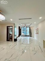 CĂN HỘ 3 NGỦ ĐỐNG ĐA – AO HOÀNG CẦU FULL NỘI THẤT – GIÁ TỐT HIẾM CÓ