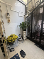 bán nhà cách 1 căn ra hẻm xe hơi 4pn, 3wc, 32m2 giá tốt tại huỳnh văn bánh, phường 13, phú nhuận