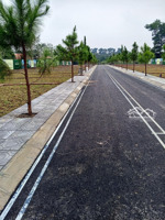 view hồ hoà lạc tuyệt đẹp, nghỉ dưỡng hiếm hoi mà chưa tới 30tr/m