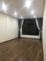 cho thuê căn hộ bohemia 25 lê văn thiêm 136m2, 3 ngủ 2wc đồ cơ bản giá chỉ 17 tr/th